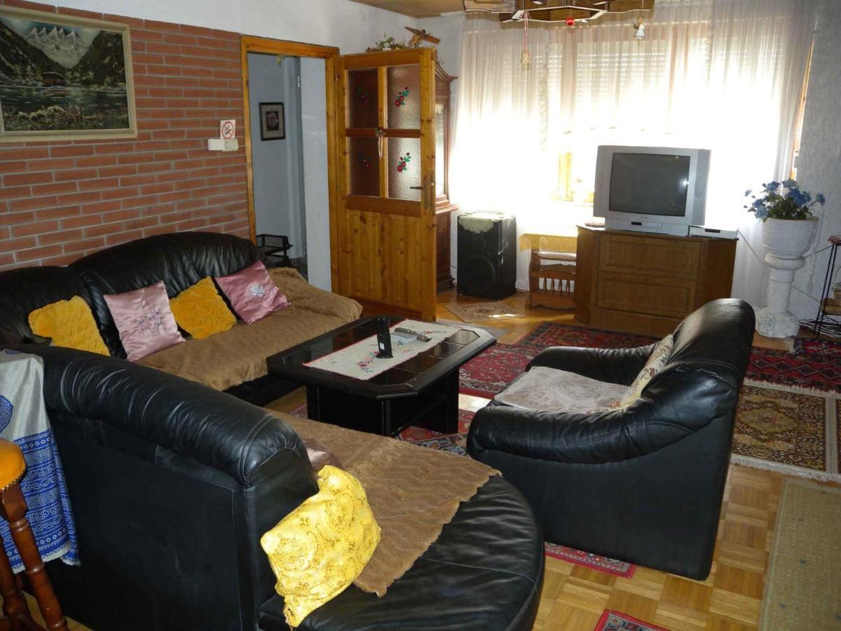 Apartment Balatonbereny 8 Екстер'єр фото